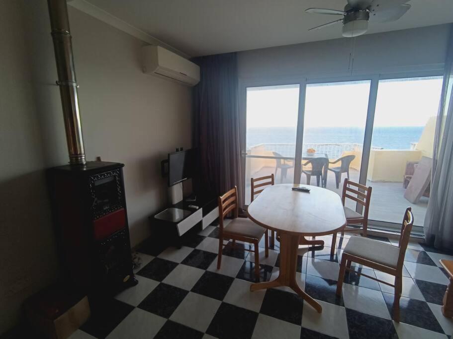 Poseidons Seaview Penthouse Apartment Marsalforn Exterior foto